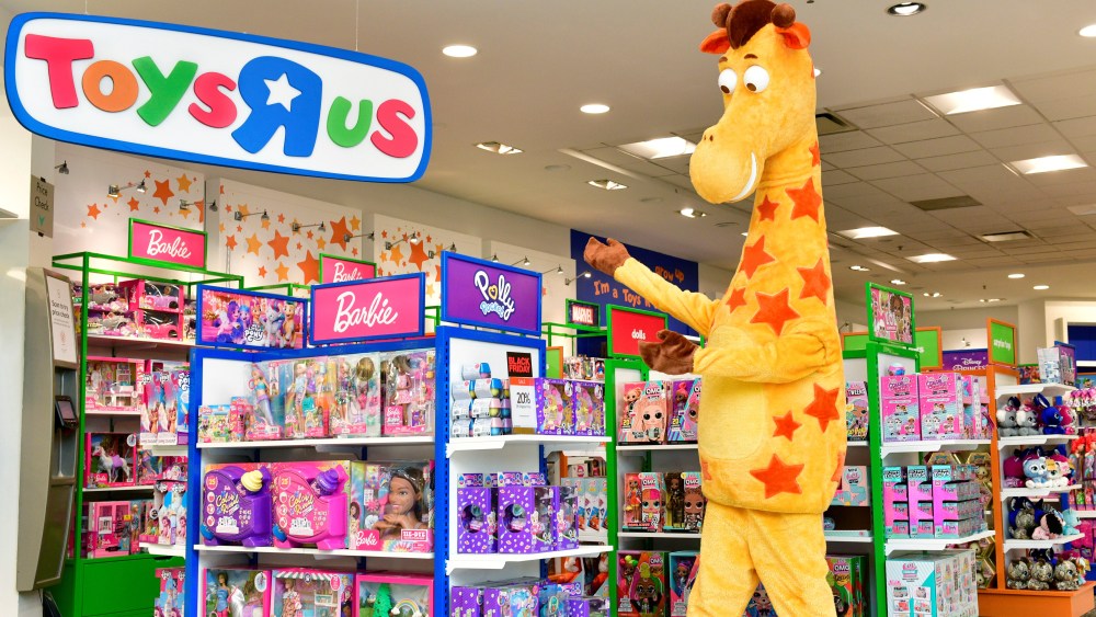 Toys R Us Macy39s Store Launch Hero 1