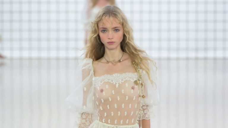 chloe rtw spring 2025 gg 001