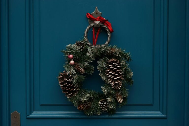 Christmas Door knocker scaled