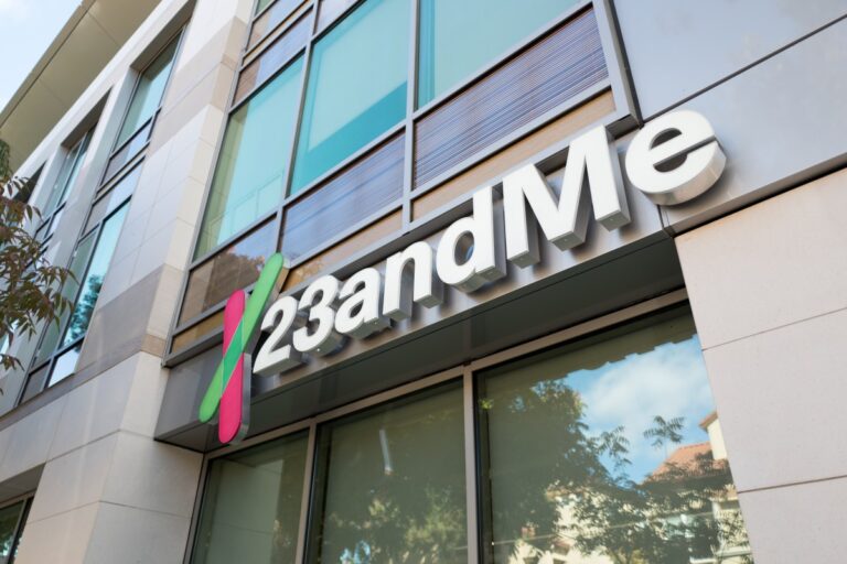 23 and me logo data breach