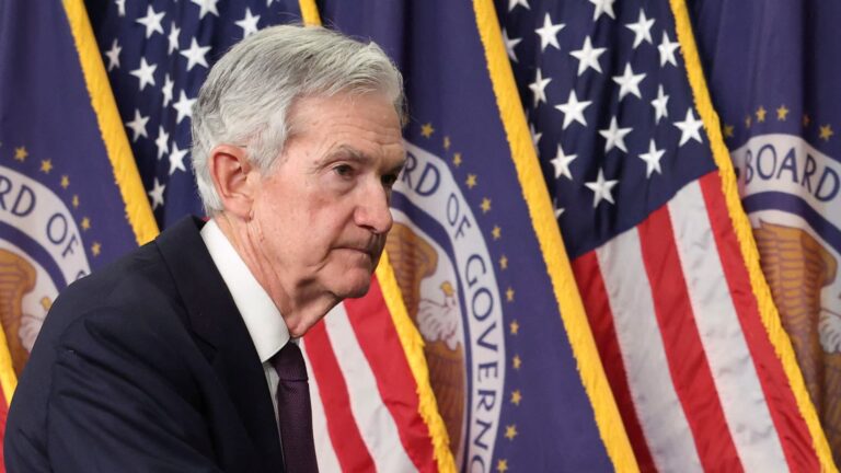 108142494 17466481542025 05 07t194036z 1745895021 rc27deapibf8 rtrmadp 0 usa economy fed